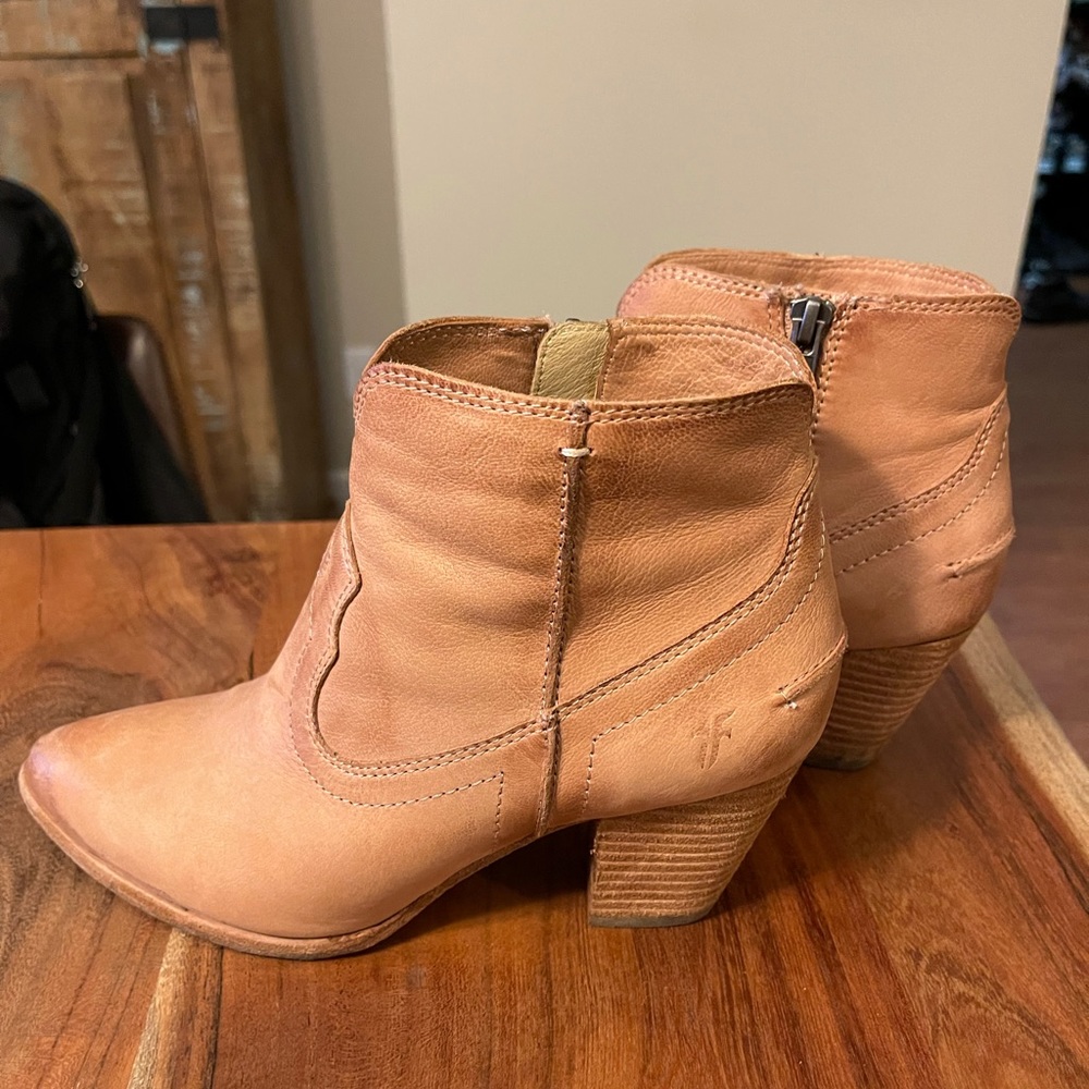 Frye Blush Booties Size 6.5